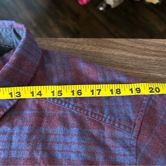 ❤️ Under armour Men's Plaid Button-Up Shirt - Burgundy and Blue loose XL - Picture 8 of 11